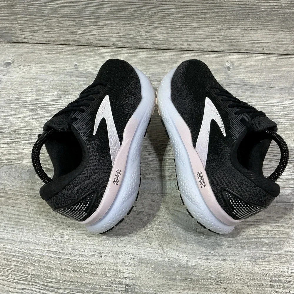 Brooks Ghost 16 Womens Size 9 B Neutral Black White Orchid Ice 1204071B077